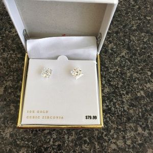 10k solid gold / cubic zirconia earring